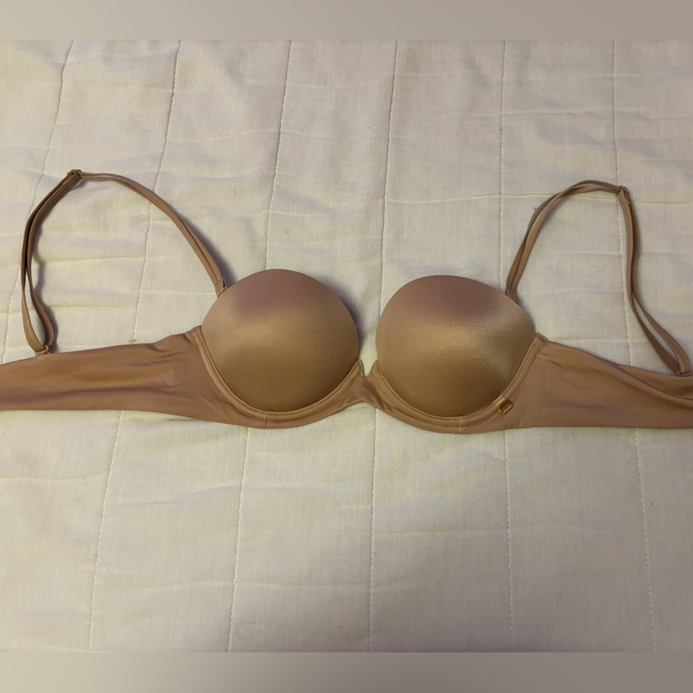 Victoria Secret push up bra with removable straps size: 32A